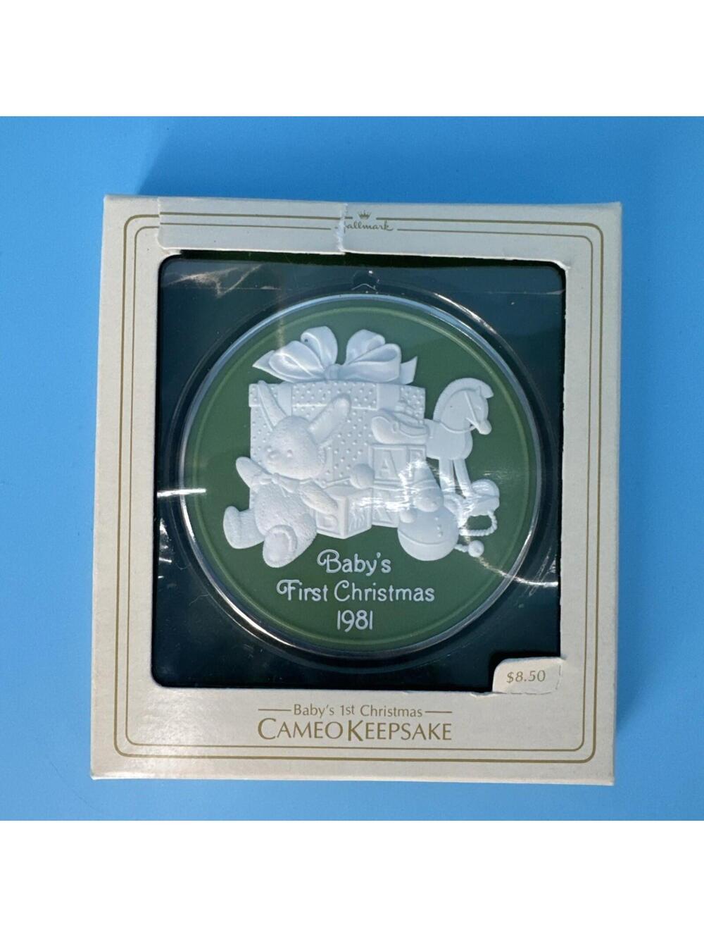 Hallmark Cameo Keepsake Ornament Baby's 1st Christmas  1981 Rare New